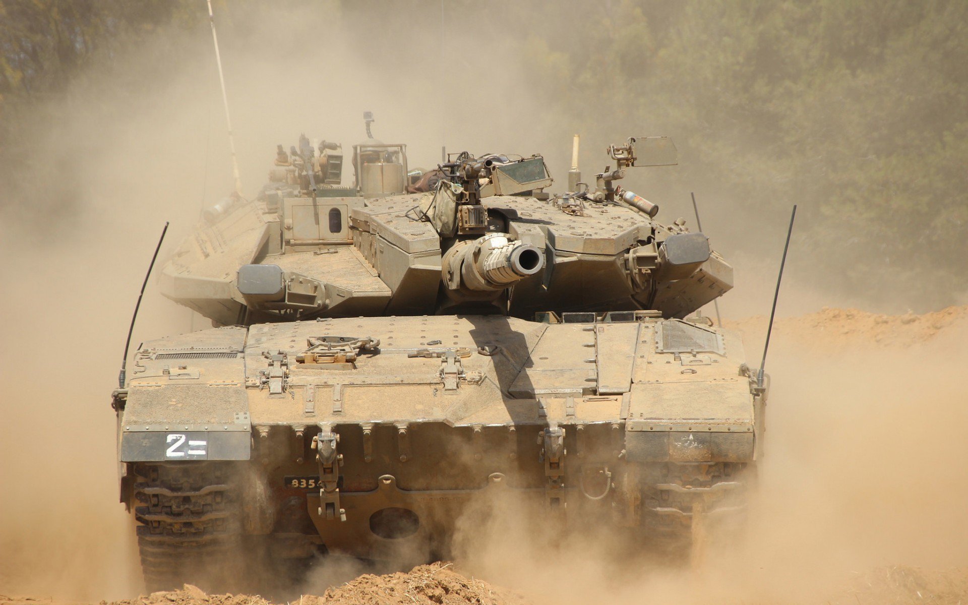 爱游戏体育（AYX）官方APP下载-夏季皮划艇比赛，极速穿梭水流，皮划艇挑战赛