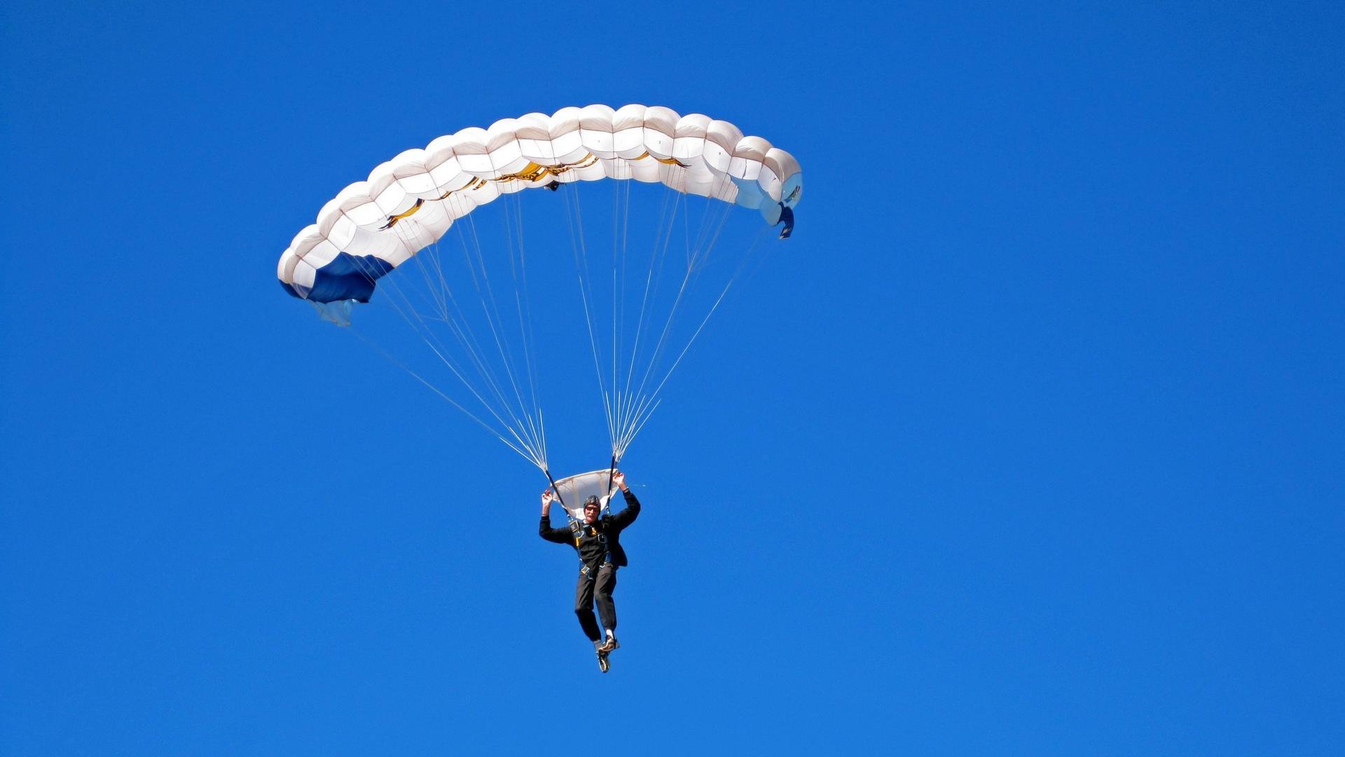 自由泳长距离波兰耐力出众，自由泳速度一般多少